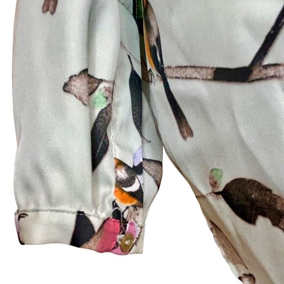 BIRDS Zara Blouse Top Sz Medium Green Long Sleeve V Neck Green - Picture 7 of 8